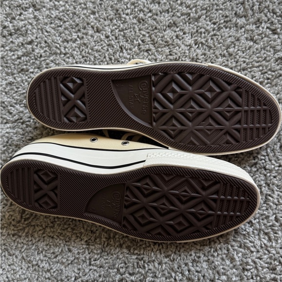 Converse Women's Sneakers in Cream - Picture 3 of 4